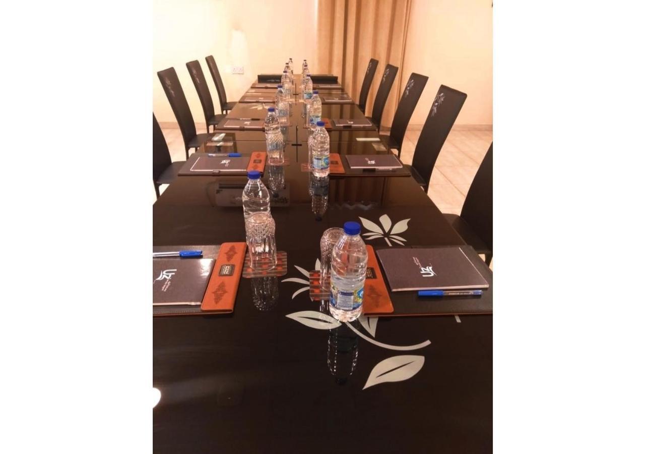 Tanuf Residency Hotel 니즈와 외부 사진